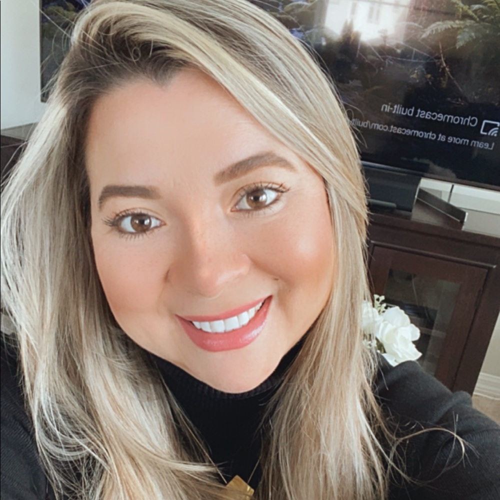 Meet your Posher, Eliana